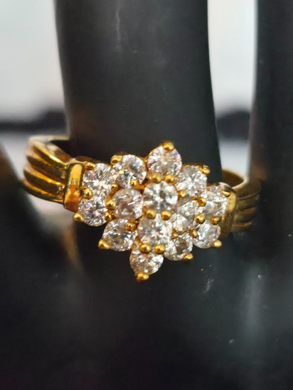 Vintage sz 9 14k GF Lind CZ Flower Cluster Ring